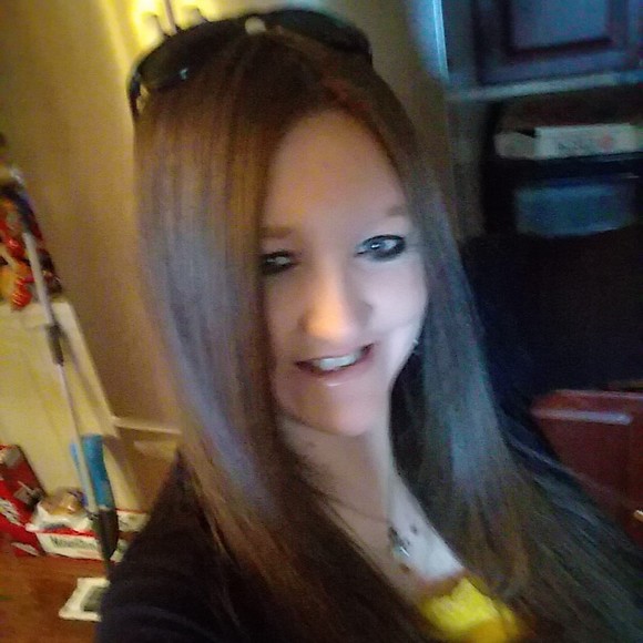 Meet your Posher, Crystal - Picture 1 of 1